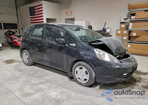 2013 Honda Fit z USA, uszkodzony, nr VIN JHMGE8H33DC076697